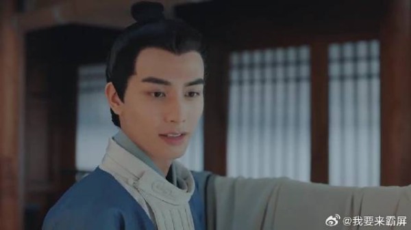 漂亮书生：鞠婧祎不让宋威龙脱衣服，宋威龙缠着娇妻