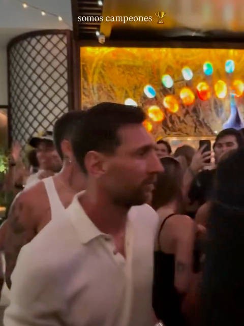 迈阿密球队庆祝晚宴 憨憨梅