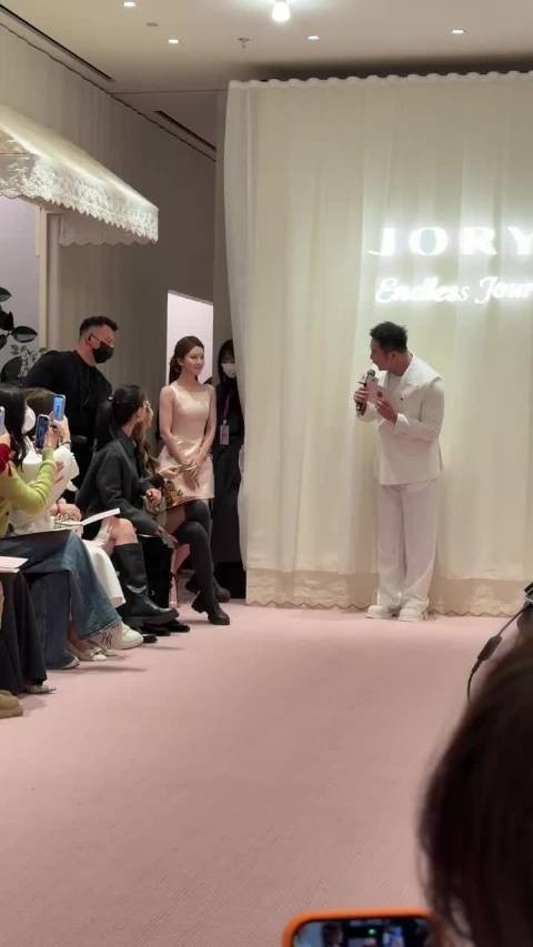 赵露思拿捏气质这一块