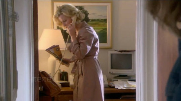 Nora诞下一对龙凤胎，然而David一眼便看出女儿患有唐氏症