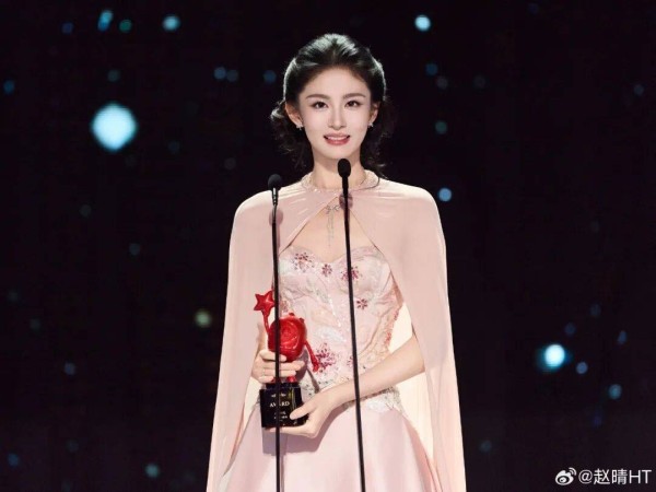 于正回应旗下艺人“赵晴瘦成纸片人”热搜，称她每天运动6小时：之前95斤，现在90+