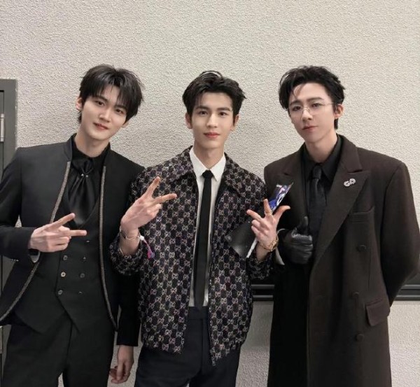 周柯宇镜头下的刘宇宁:法令纹才是真绝色