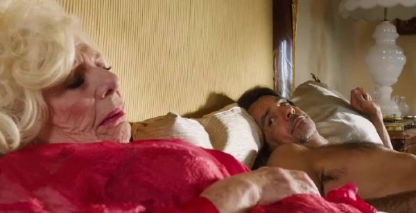 从小立志傍富婆，软饭一吃二十年，每天醒来先看老富婆是否喘气