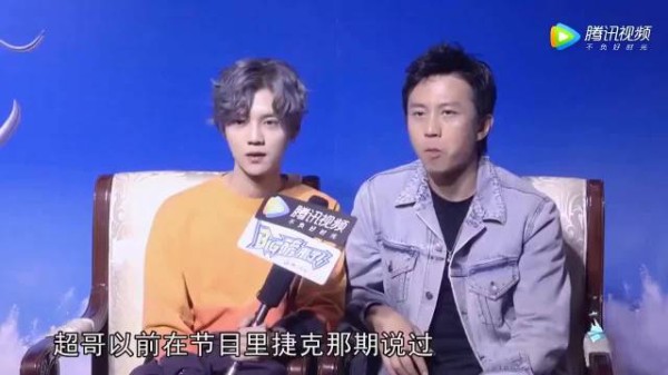 邓超请吃饭,卡里没钱当众责问孙俪,不料她的回答让跑男团笑翻了