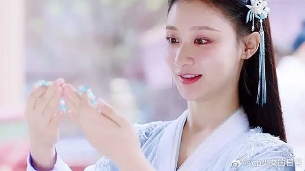 为了拖住嘲风,公主也是不容易啊,不过公主真的好可爱