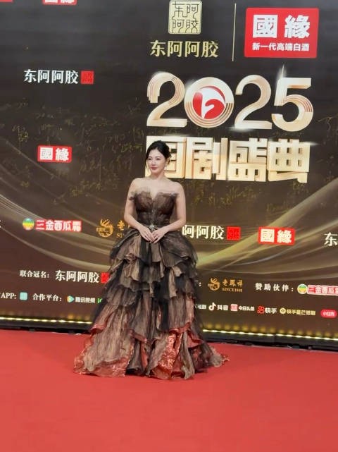 张雨绮今天国剧盛典红毯,状态好好啊,近距离感受一下我张姐的美貌