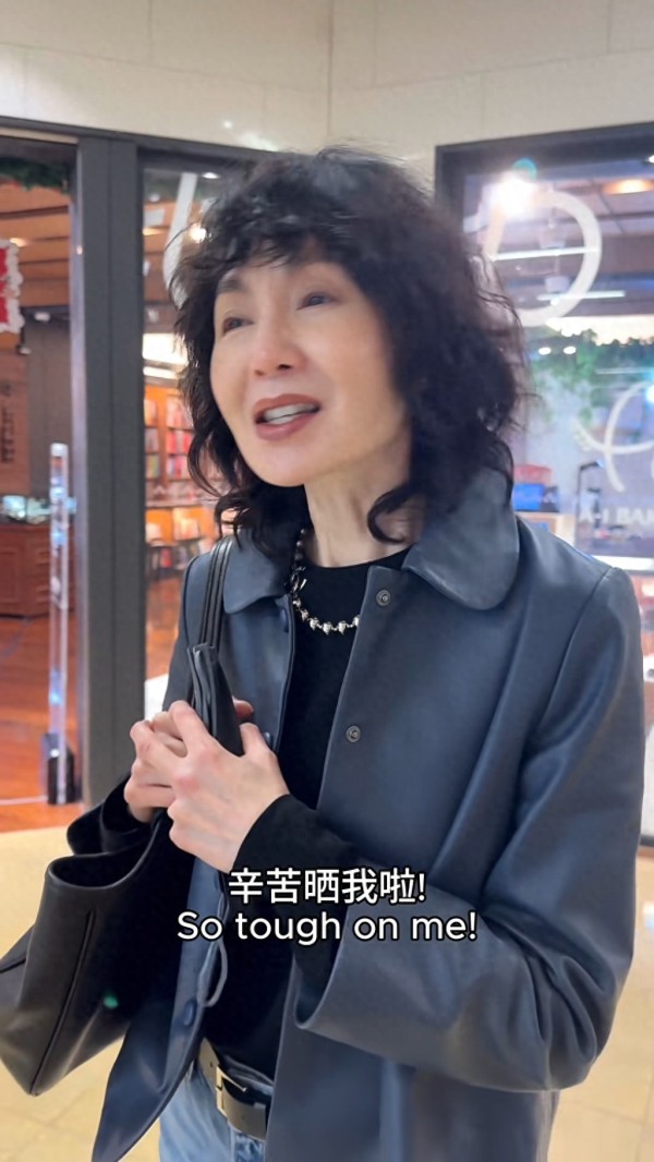 61岁香港著名女星退休生活曝光,现在已经不会出来拍戏了