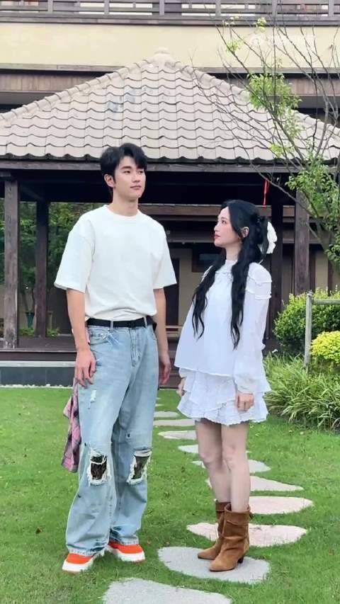 金沙和男朋友真是现实版狙击蝴蝶了！孙丞潇真是全能男友！全凭人品扭转风评！