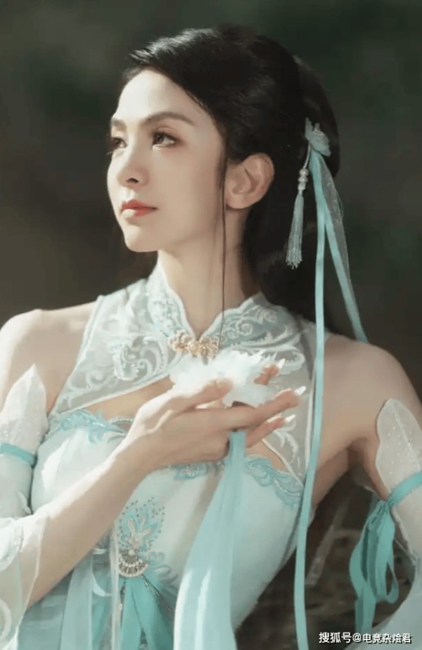 内娱提起“东方美学天花板”，绕不开一个名字——唐诗逸。