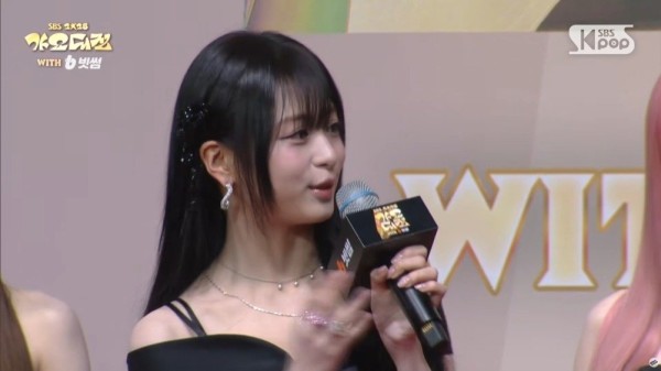 251225 SBS歌谣大战红毯BABYMONSTER CUT