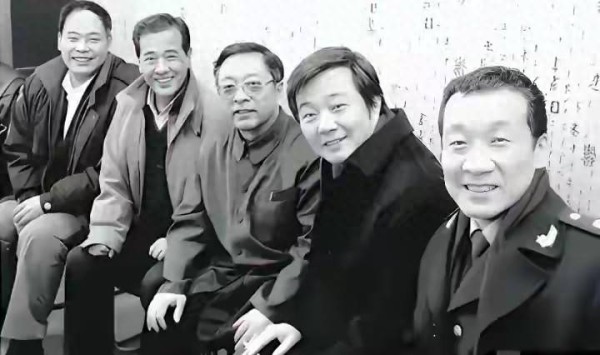 天津相声半壁江山到场！75岁活宝师兄弟互怼，比相声还精彩