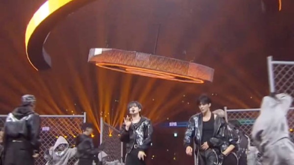 钟辰乐亮相SBS歌谣大战，粉丝直拍片段释出