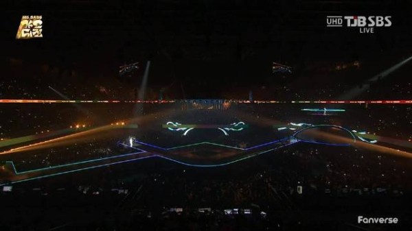 Stray Kids 在今日SBS歌谣大战带来精彩舞台！