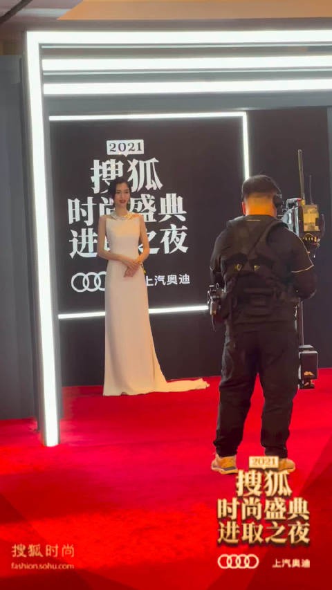 Angelababy2021年搜狐时尚盛典红毯生图造型