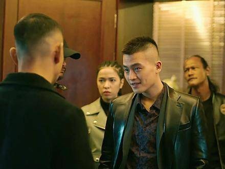 欧豪演绎黑帮角色气势逼人,尽显硬派风范