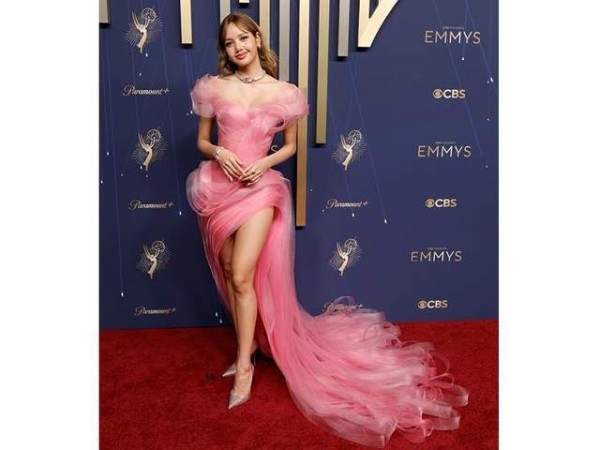 2025红毯十套封神造型：人间芭比Lisa火出圈，赞达亚复古韵味拉满