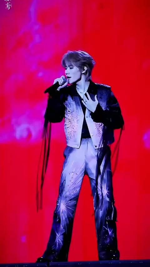 看张真源跳舞真的是太享受了游刃有余太有观赏性了