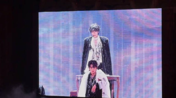 穆祉丞王橹杰一黑一白，对视，双人舞 看完橹穆舞台，无人生还