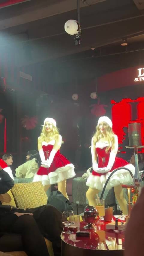 喜欢每一个周末，喜欢每一个挥霍时间的日子