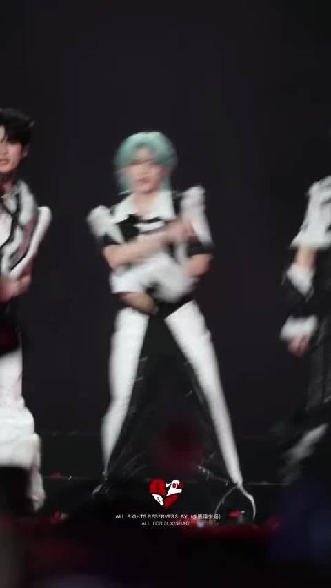 新音三天全程红海盛放,彻彻底底见证了苏新皓的超强影响力!苏新皓走花路吧