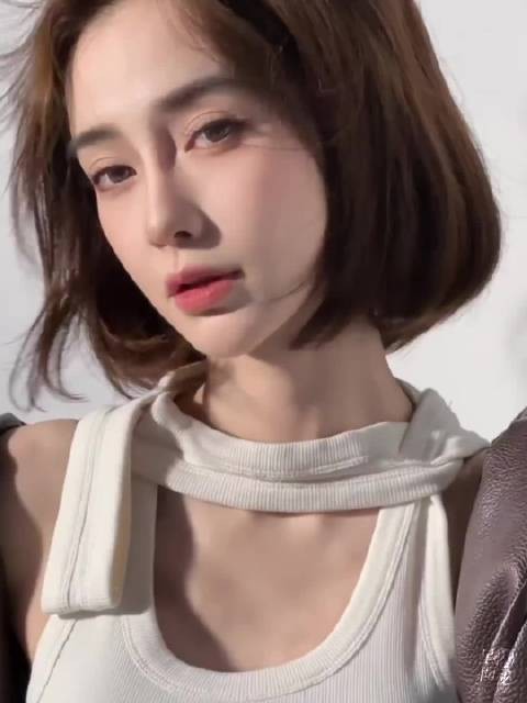 生图比精修图好看，Angelababy美的好权威