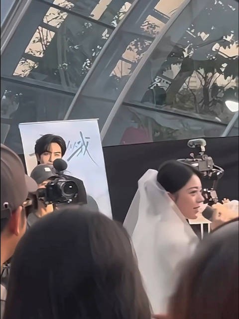 omg怎么龙麦生日+婚礼还有新的视角啊