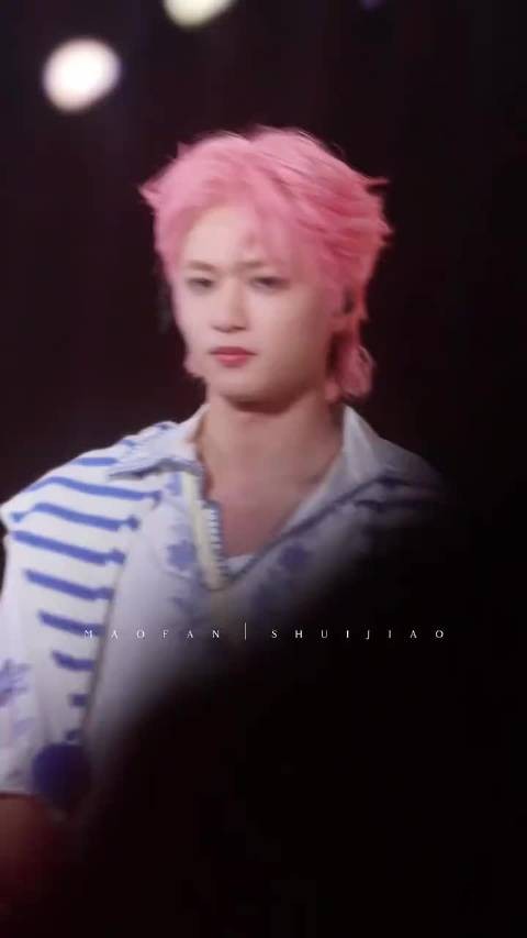 撒娇精耀文，互动特别可爱，记得来看宇宙闪烁请注意