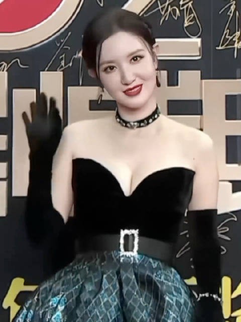 张萌的身材太性感了，真诱惑人