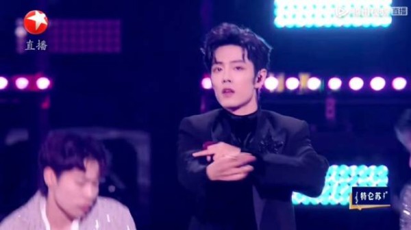 啊啊啊啊啊啊啊这段舞蹈我反复观看！ 终于又看到肖肖跳舞了！