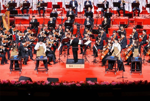 第30届北京新年音乐会在人民大会堂上演