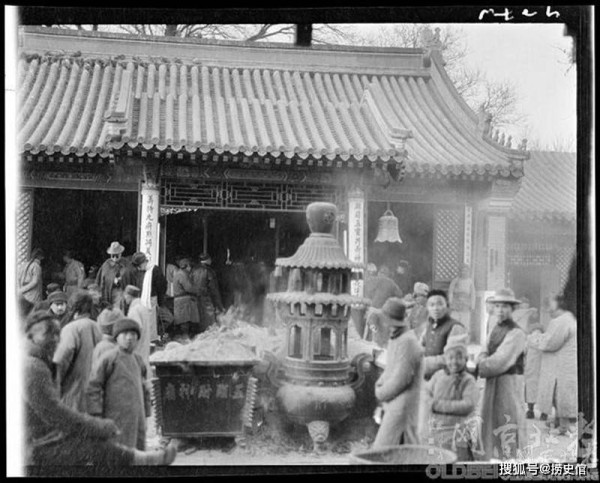 老北京人可记得丰台曾经有座庙，始建于明洪武二年，1957年成了六里桥小学，如今只剩两棵树