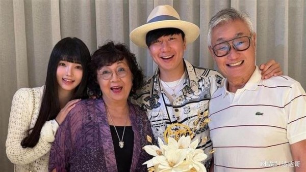 林俊杰认爱「小20岁网红」不忍痛斥遭抹黑!直球发声护爱:我不傻