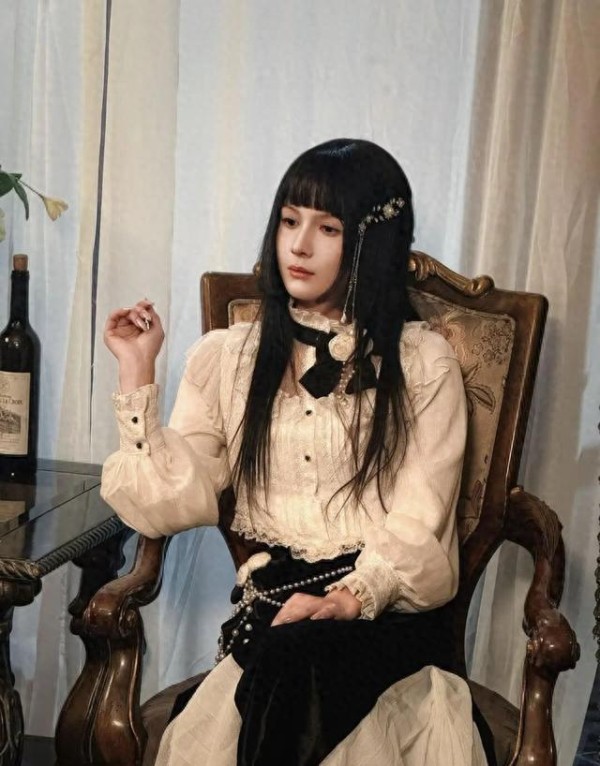 女演员被曝与助理打架,本人发文道歉