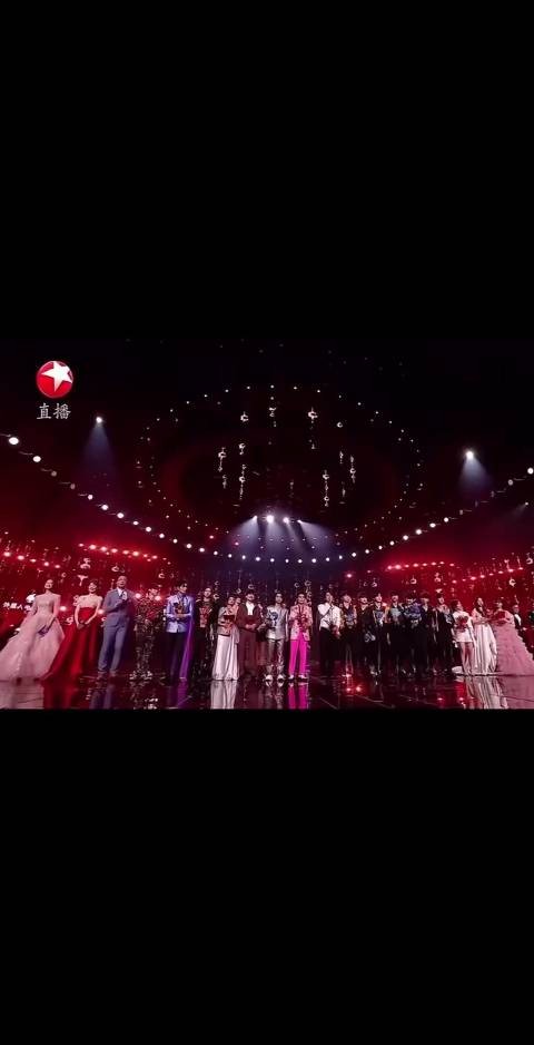 一个奶香奶香的,一个奶甜奶甜的,谁懂啊!我们家这俩个顶级魅魔的魅力呀!