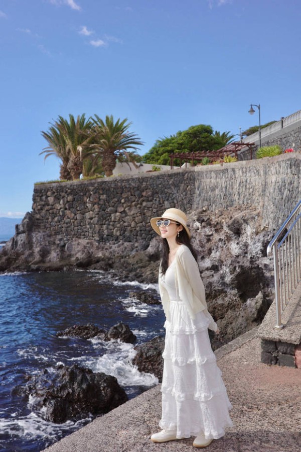 景甜笑容满面,心情大好。