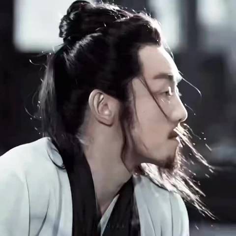 郑恺多角色演技获赞,家暴男官僚悲情工程师形象鲜明