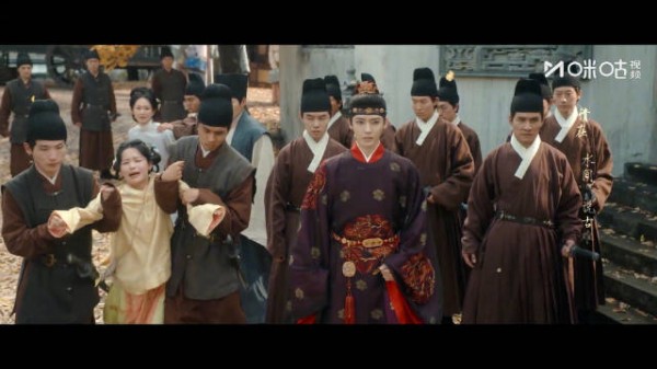 陆江来凝望荣善宝离去,程观语带荣筠纨归队