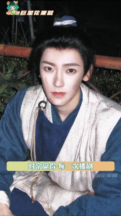 侯明昊获赞女性作家笔下玲珑心