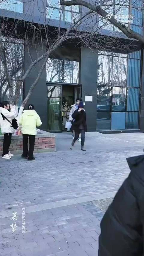 苏醒用行动证明:真诚是最好的宠粉方式!