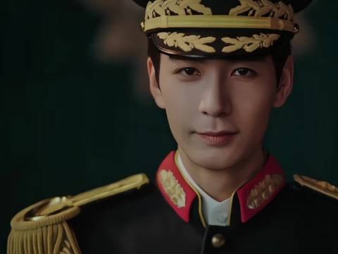 看到秦宵一就忍不住想起《一见倾心》的谭玹霖…