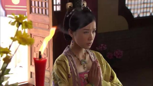 《宫心计》将军坠崖身亡，三好苦等成空