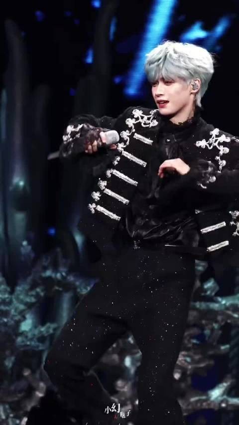 夏奇拉转发梓渝唱跳视频引热议