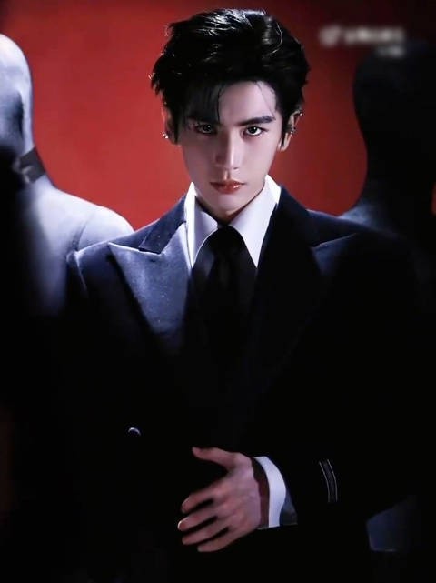 张凌赫跨年变装视频，点赞破1000万！2026开年国民度路人缘好到爆棚！