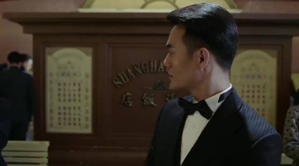 伪装者:明堂知道明台就是那个嫌疑人,却闭口不提,明楼话里有话提醒明台