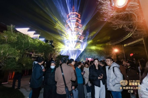 非遗焕新上海年味，泗泾古镇点亮“璀璨烟火”