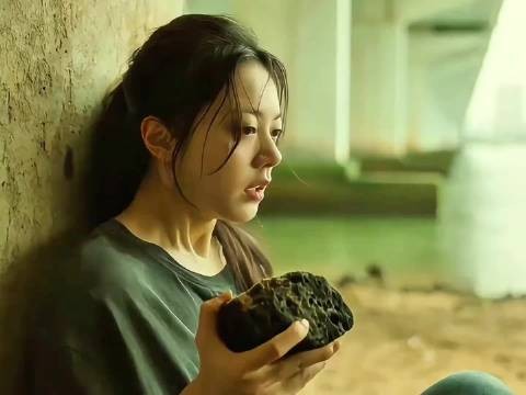 漂白：女孩离家出走，不料遭遇杀人碎尸团伙，后悔也已经晚了