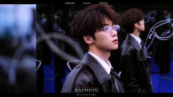 梓渝戴眼镜造型惊艳，网友赞其风格百变