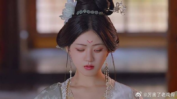 白校书一心想着弟弟，弟弟却收拾钱财逃走，结局惨了！