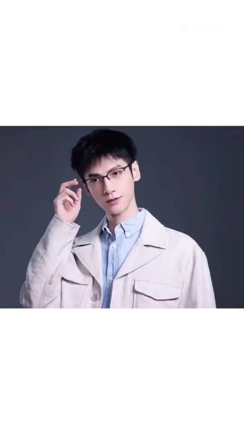 罗云熙2025年多题材角色获赞，出道十五年再创事业高峰