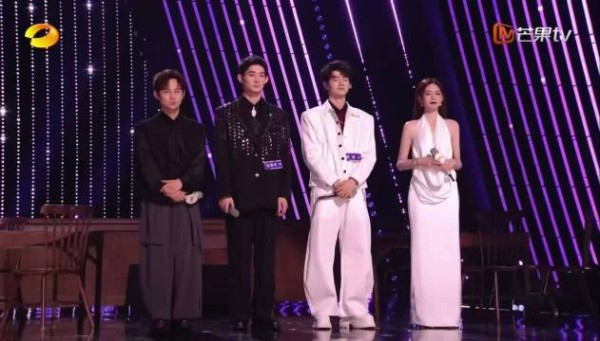 危晋宇高旭PK，何老师口误连环cue花花做决定，华晨宇听到后的反应太可爱了！